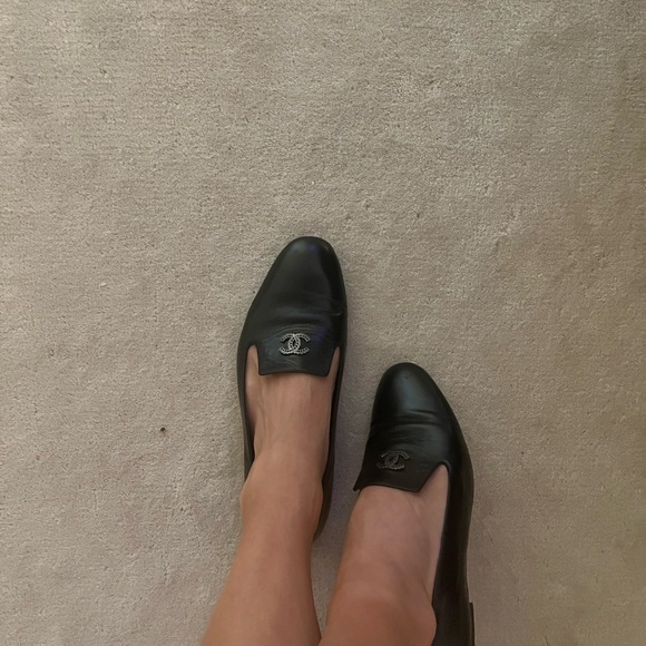 Chanel Flats (Authentic and Vintage) - Picture 7 of 8